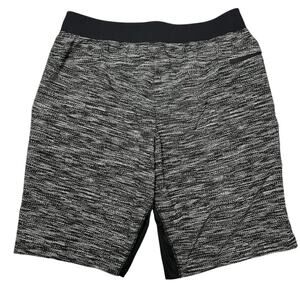 Lululemon T.H.E. Short Linerless 11" SIZE L All Court Texture White Black Swift